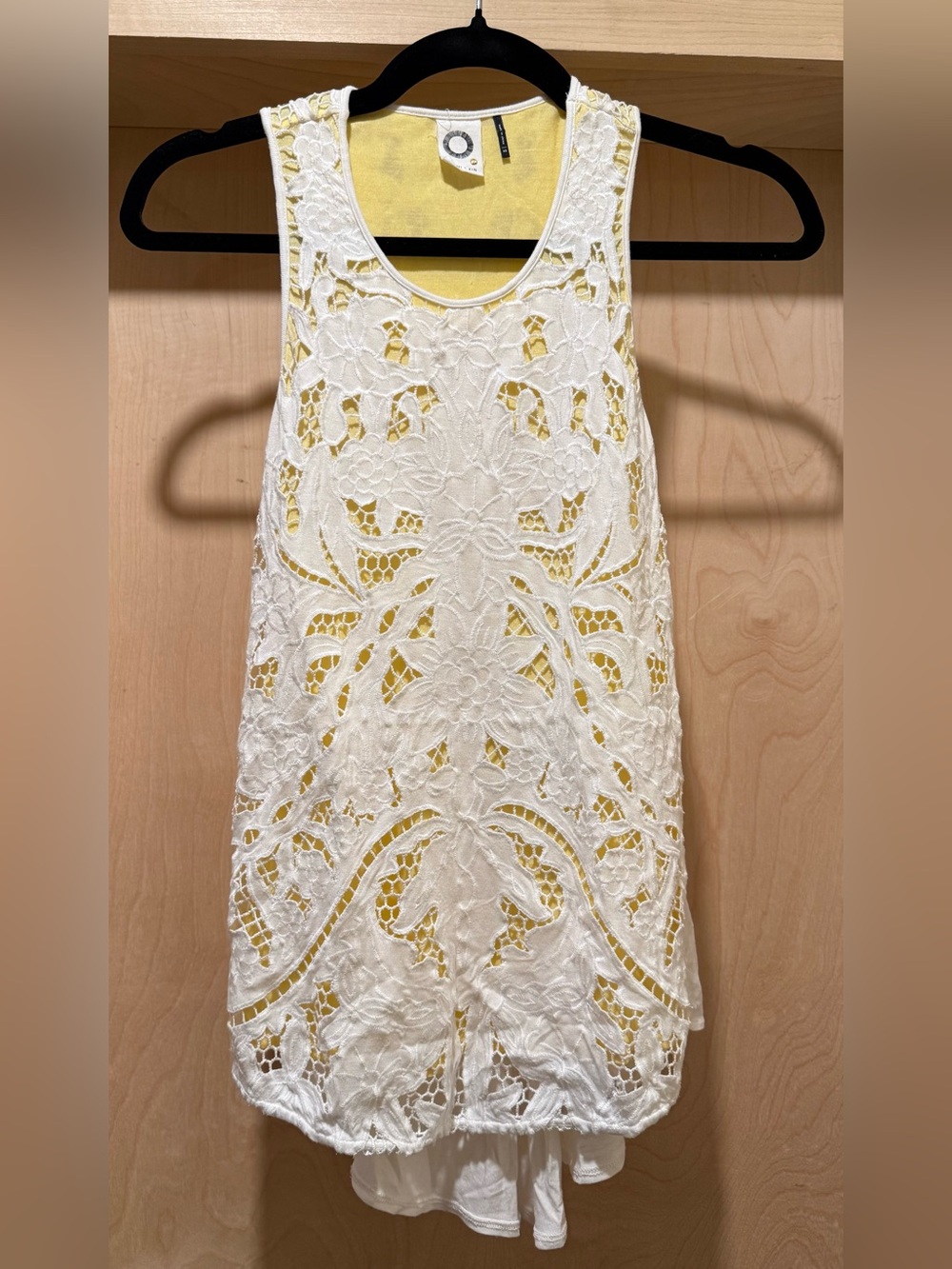 Akemi + Kim Anthropologie White Crochet Lace Tank Size XSmall